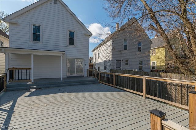 828 W 11th Street, Lorain, OH 44052