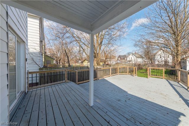 828 W 11th Street, Lorain, OH 44052