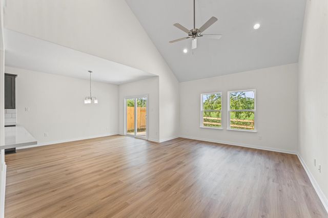 11824 Whirlaway, Willis, TX 77318