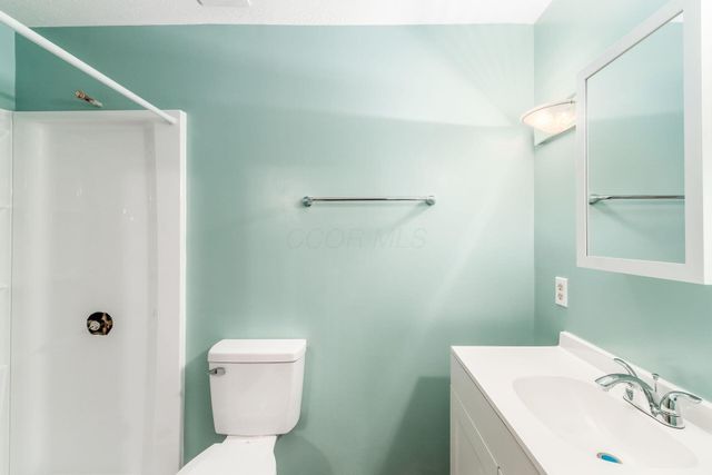 6162 Oakfield Drive E, Columbus, OH 43229