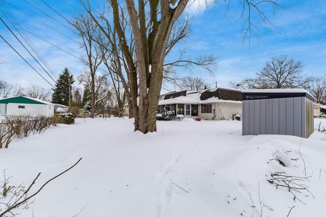 6162 Oakfield Drive E, Columbus, OH 43229