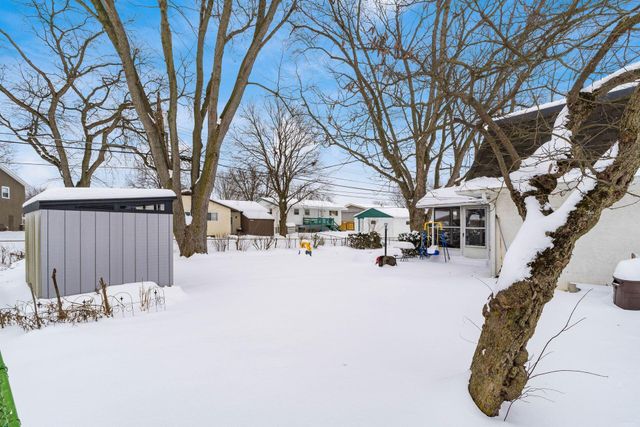 6162 Oakfield Drive E, Columbus, OH 43229