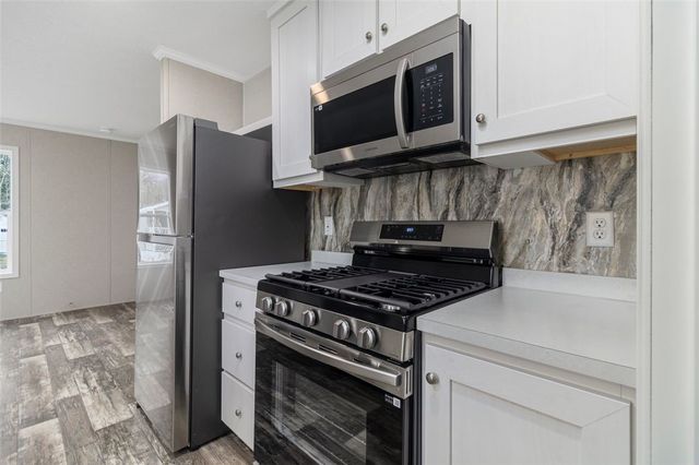 27 Foxtrot Drive, Charlestown, RI 02813