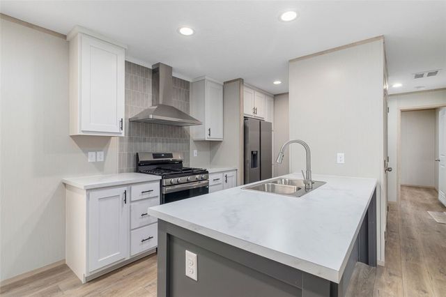 27 Foxtrot Drive, Charlestown, RI 02813