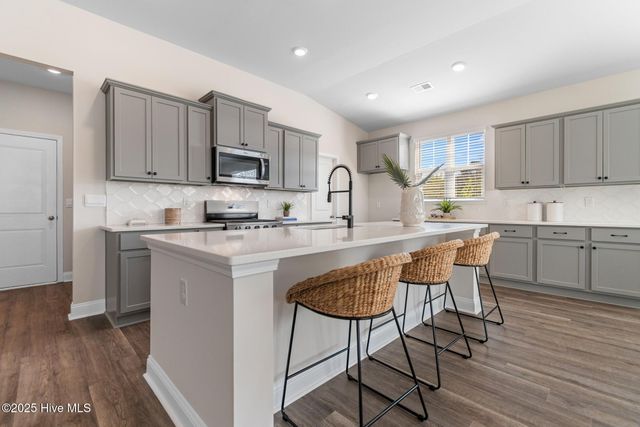 1510 Two Notch Circle NW, Ash, NC 28420