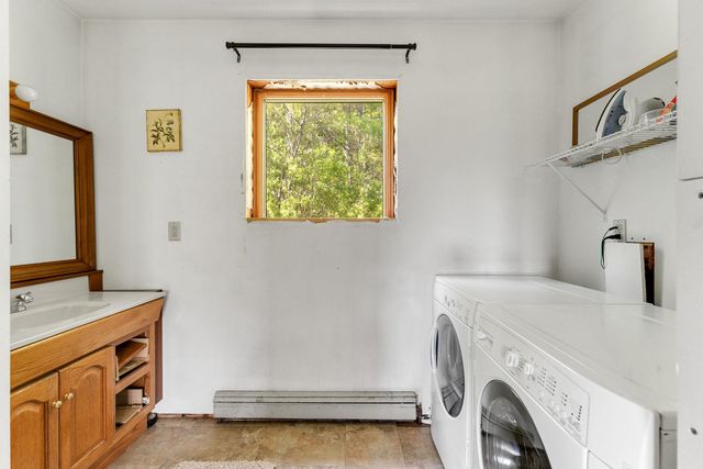 920 Quarterline Road, Clarendon, VT 05759