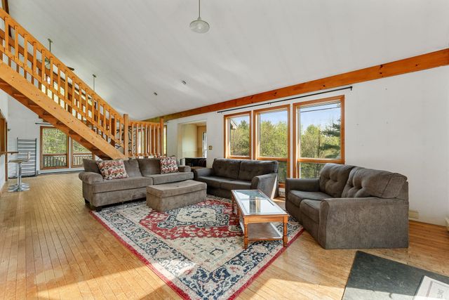 920 Quarterline Road, Clarendon, VT 05759