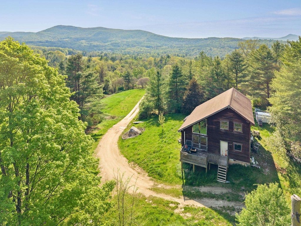 920 Quarterline Road, Clarendon, VT 05759