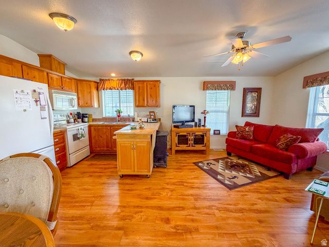 61 COTTONWOOD LN, Hurricane, UT 84737