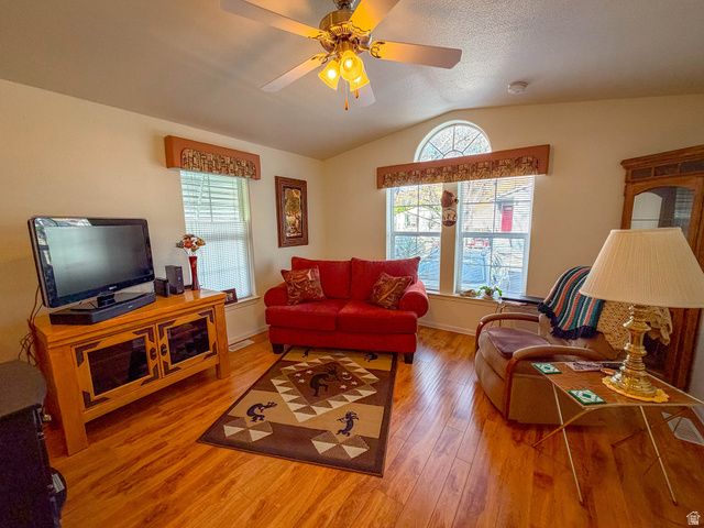 61 COTTONWOOD LN, Hurricane, UT 84737