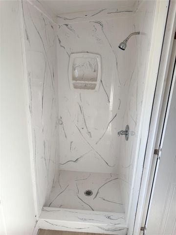 39 County Road 3478, Cleveland, TX 77327