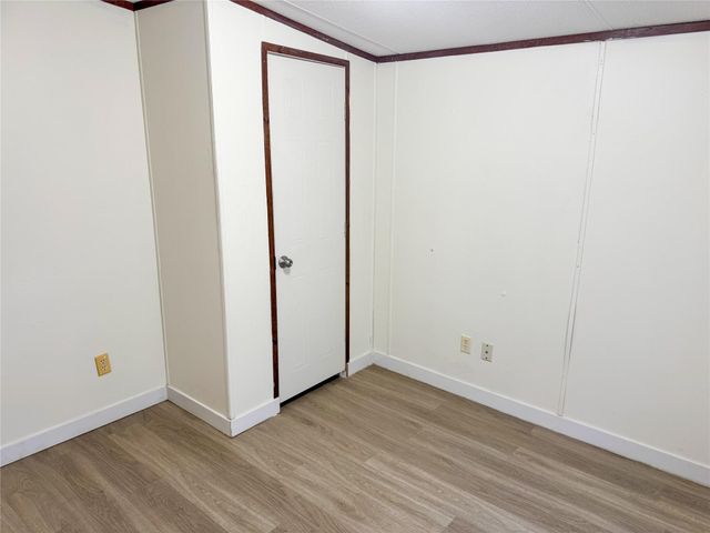 39 County Road 3478, Cleveland, TX 77327