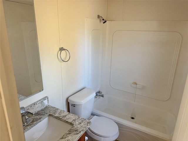 39 County Road 3478, Cleveland, TX 77327