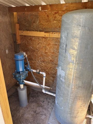 39 County Road 3478, Cleveland, TX 77327