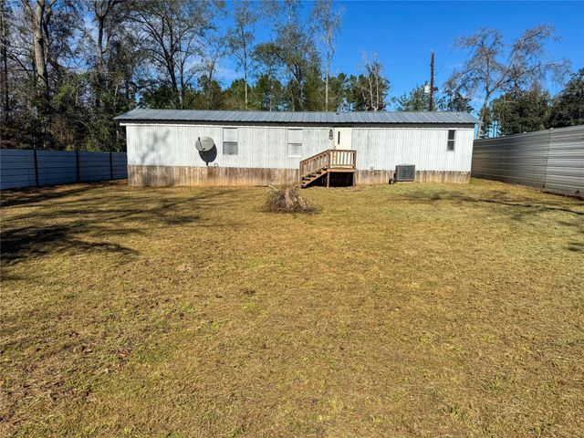 39 County Road 3478, Cleveland, TX 77327