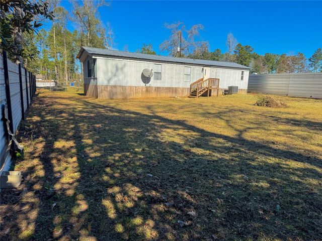 39 County Road 3478, Cleveland, TX 77327