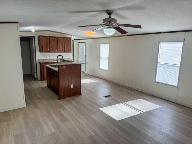 39 County Road 3478, Cleveland, TX 77327