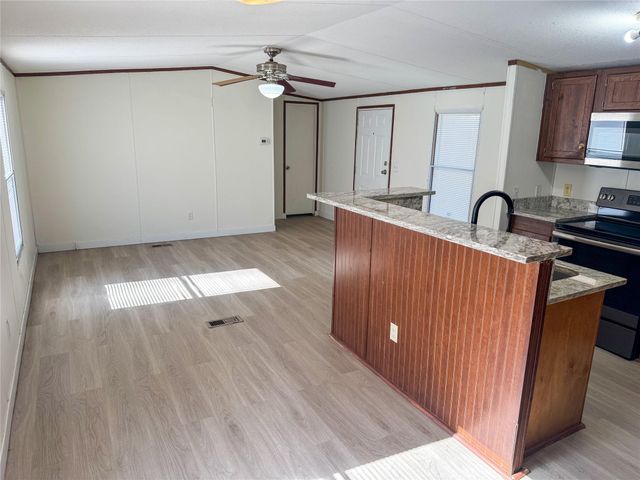 39 County Road 3478, Cleveland, TX 77327