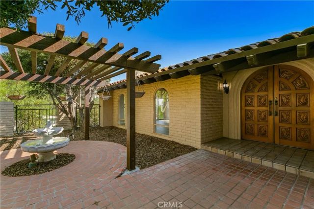 652 Robin Glen, Glendale, CA 91202