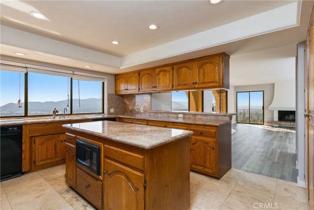 652 Robin Glen, Glendale, CA 91202