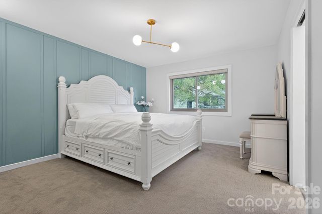 8611 Island Point Road, Charlotte, NC 28278