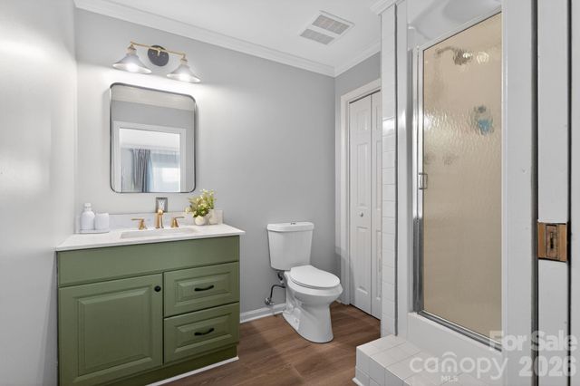 8611 Island Point Road, Charlotte, NC 28278
