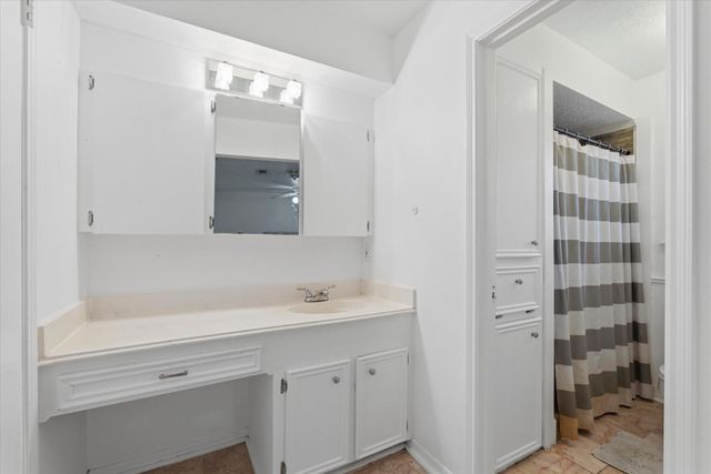 3003 Woodstone Drive, Baytown, TX 77521