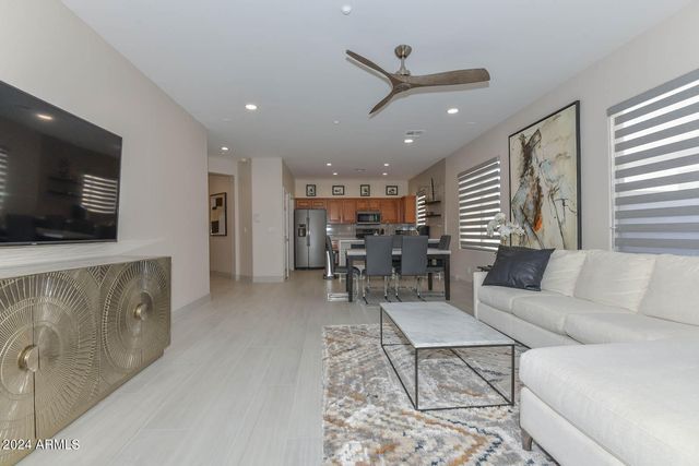 40309 N BELL MEADOW Trail, Phoenix, AZ 85086