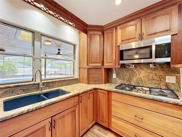 105 CEDAR OAK TRAIL, Longwood, FL 32750