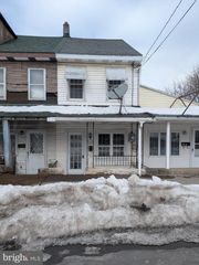 419 E 5TH ST, Mount Carmel, PA 17851