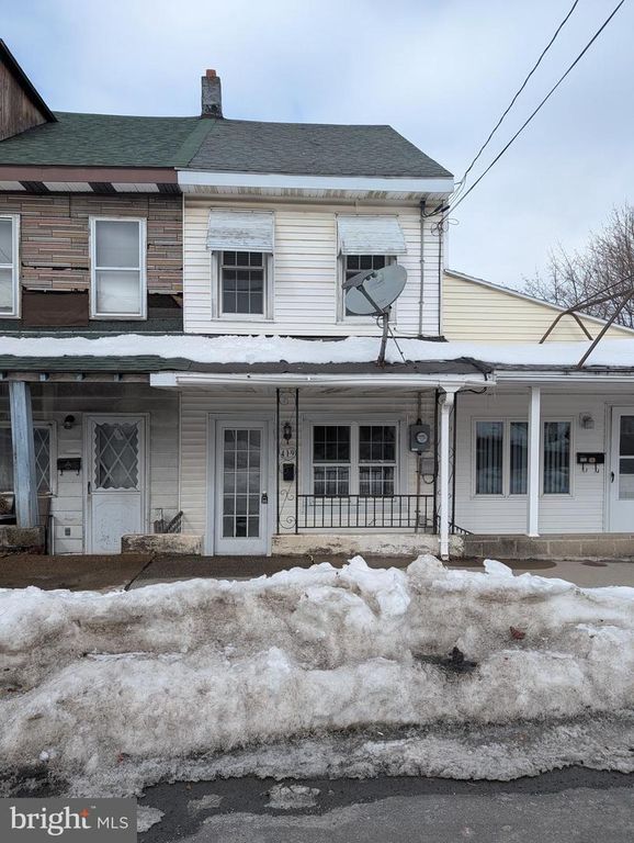419 E 5TH ST, Mount Carmel, PA 17851