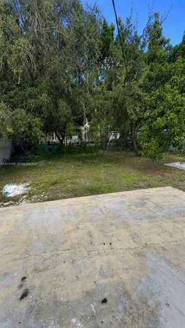 901 NW 116th Street 0, Miami, FL 33168