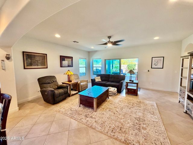 6732 W SONOMA Way, Florence, AZ 85132
