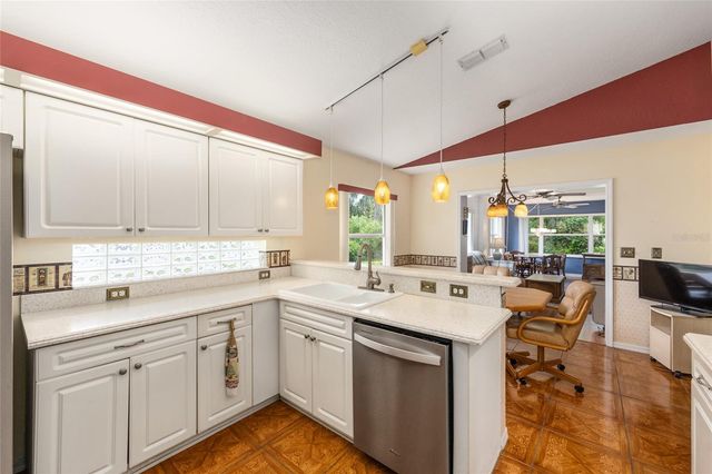11416 SW 69TH CIR, Ocala, FL 34476