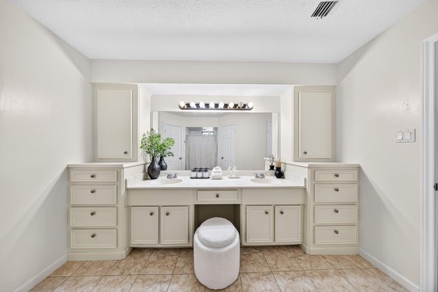 9014 Arlington Forest Drive, Houston, TX 77088