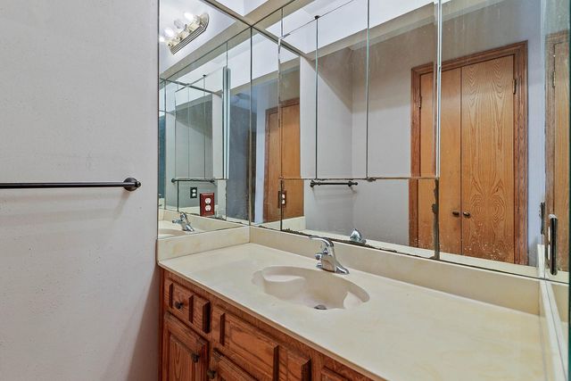 10703 Crestfield Court, Houston, TX 77070