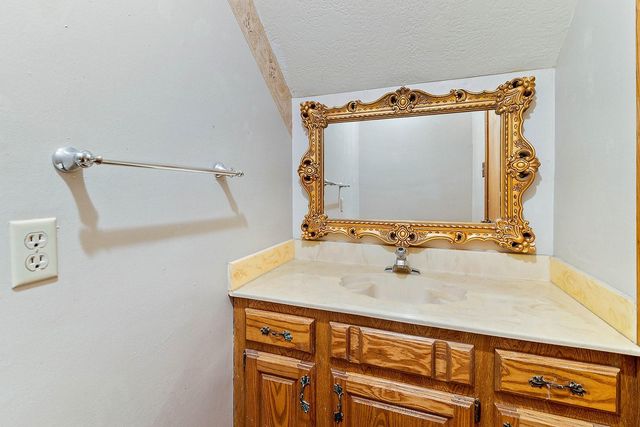 10703 Crestfield Court, Houston, TX 77070