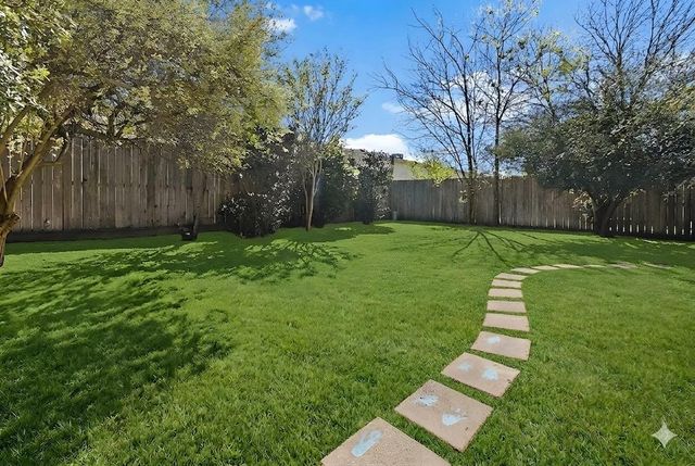 10703 Crestfield Court, Houston, TX 77070