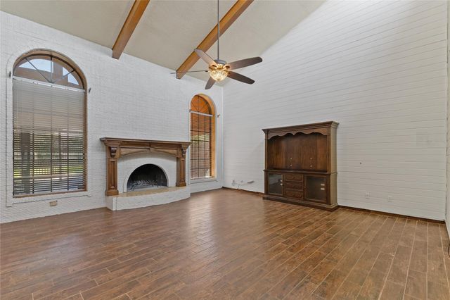 10703 Crestfield Court, Houston, TX 77070