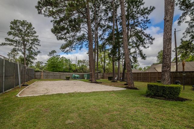 10703 Crestfield Court, Houston, TX 77070