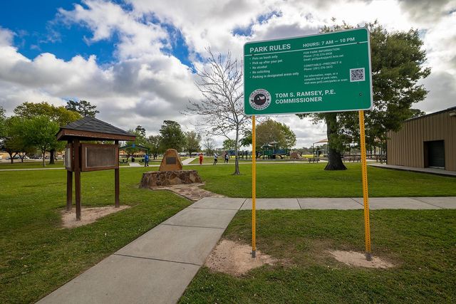 10703 Crestfield Court, Houston, TX 77070