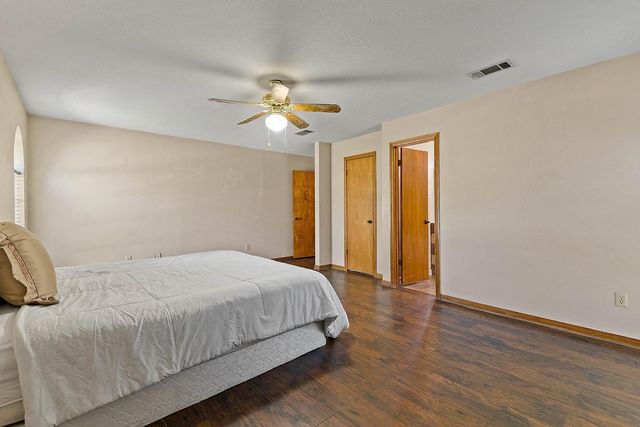 10703 Crestfield Court, Houston, TX 77070