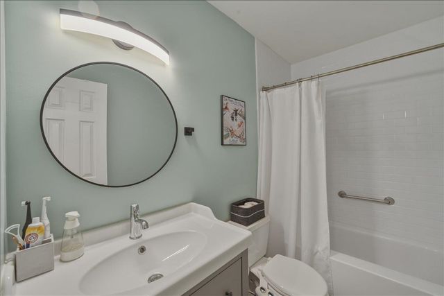 701 Dorset Street C12, South Burlington, VT 05403