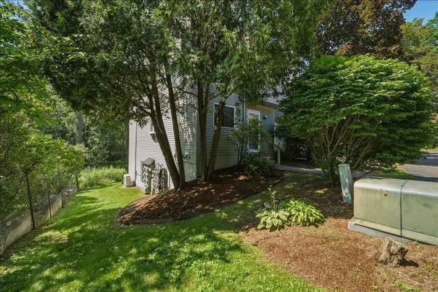 701 Dorset Street C12, South Burlington, VT 05403