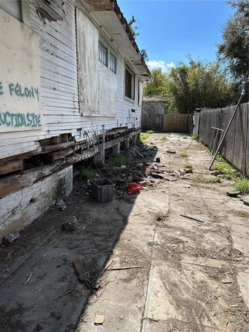 921 E 12TH AVENUE, Tampa, FL 33605