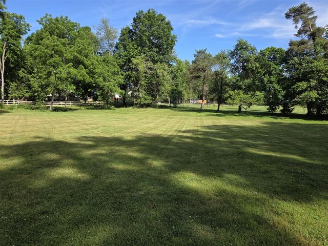 207 Michigan Street, Brooklyn, MI 49230