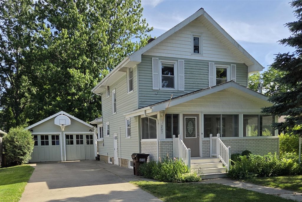 207 Michigan Street, Brooklyn, MI 49230