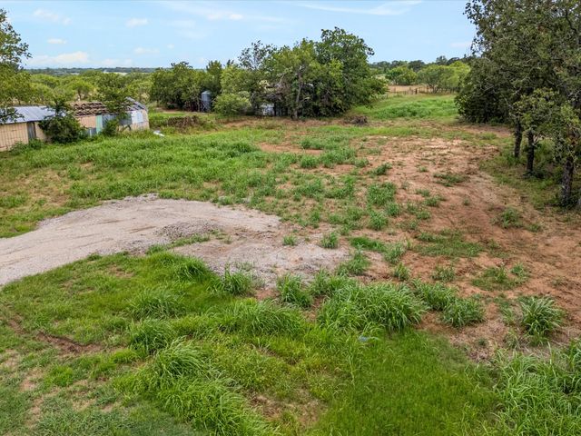 709 County Road 3355, Paradise, TX 76023