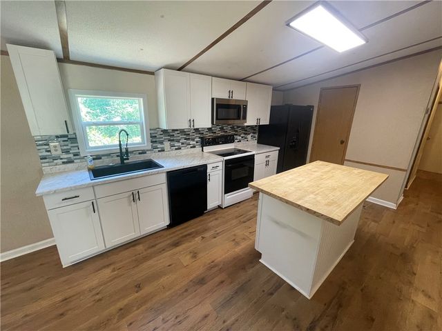 303 Manor Lane, Seneca, SC 29672
