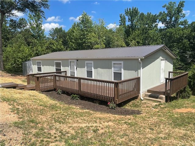 303 Manor Lane, Seneca, SC 29672